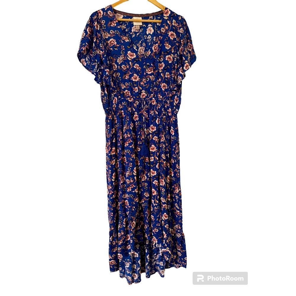 Knox Rose blue floral dress with drawstring waist.